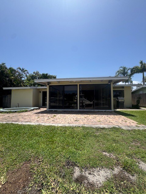 Building Photo - 2678 Key Largo Ln