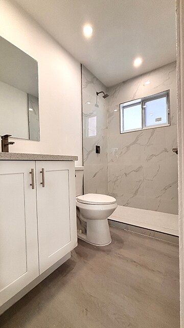 Building Photo - 721 N 68th Ter