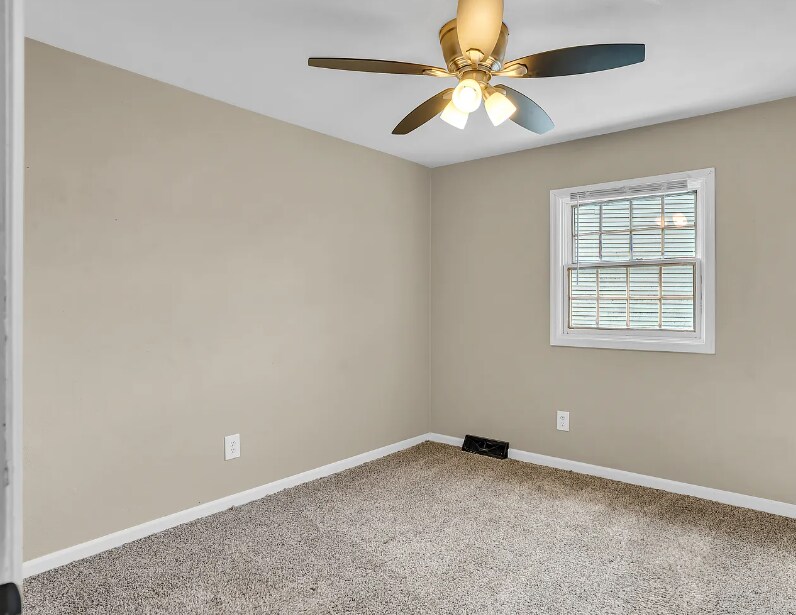 Building Photo - 3044 Jersey Ridge Rd