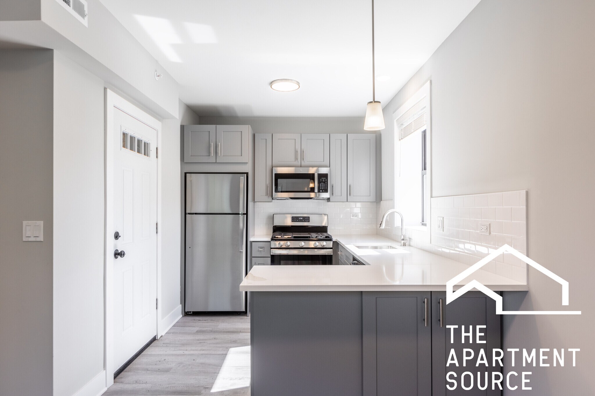 Building Photo - 1133 Oak Ave