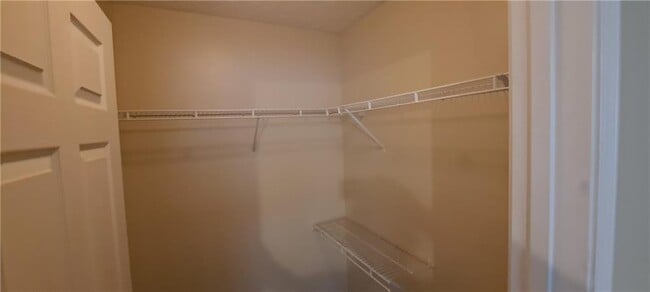 Building Photo - 8304 Fairington Ridge Cir