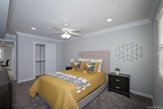 Building Photo - 28 Midship Ln
