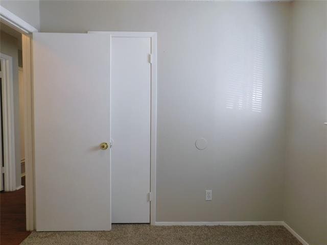 Building Photo - 1705 White Oak Ct