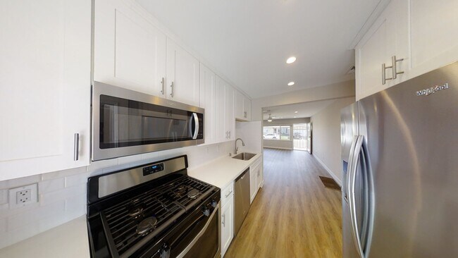 Building Photo - Cozy 4BR 2 BA on Dorothy Dr