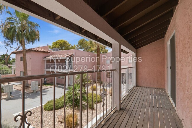 Building Photo - 2274 E Desert Inn Rd