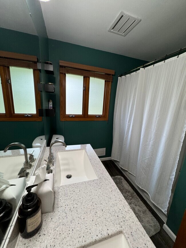 Main Floor Bathroom - 108 Bluwood Ave