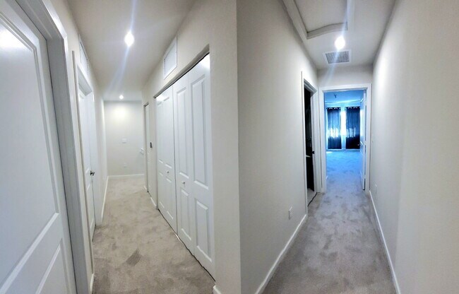 Building Photo - Northwest 10th Court, Florida City, FL 33034 - 3 BR 2.5 BA townhouse