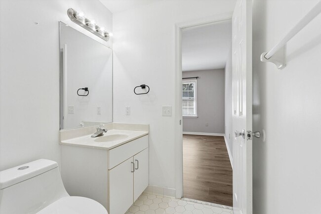 Building Photo - York County Condo Near NASA & Langley with Dual Suites + Sitting Area