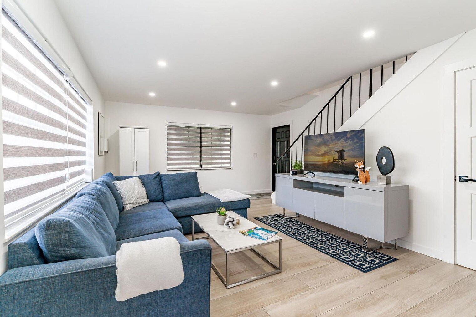 Building Photo - 807-809 Southwest 14th Court-SI FL2-ID1475657P