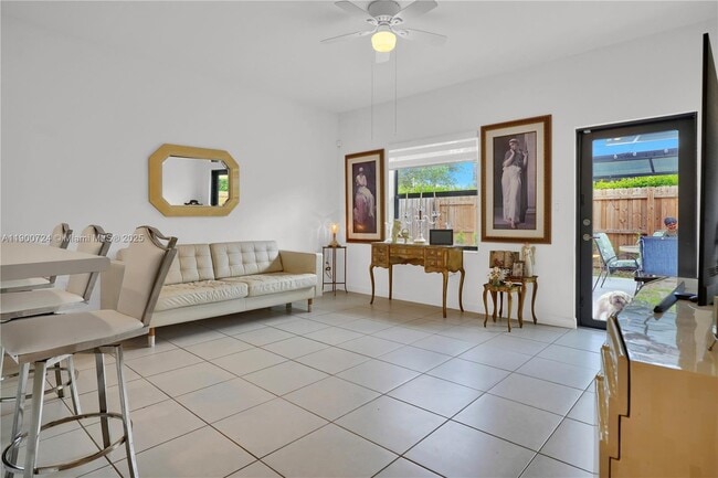 Building Photo - 151 NE 27th Terrace