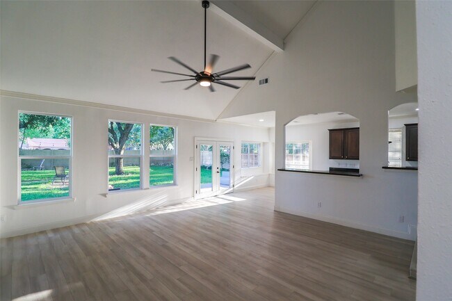 Building Photo - 14311 Ragus Lake Dr