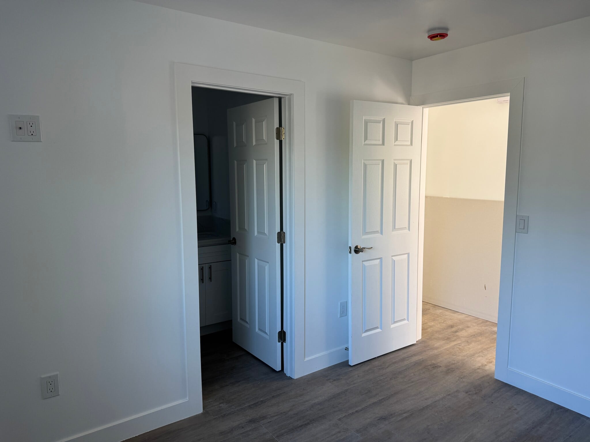 Building Photo - 376 Ramona Dr