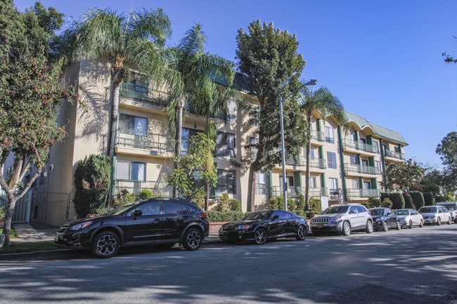 Building Photo - Sweetzer Towers