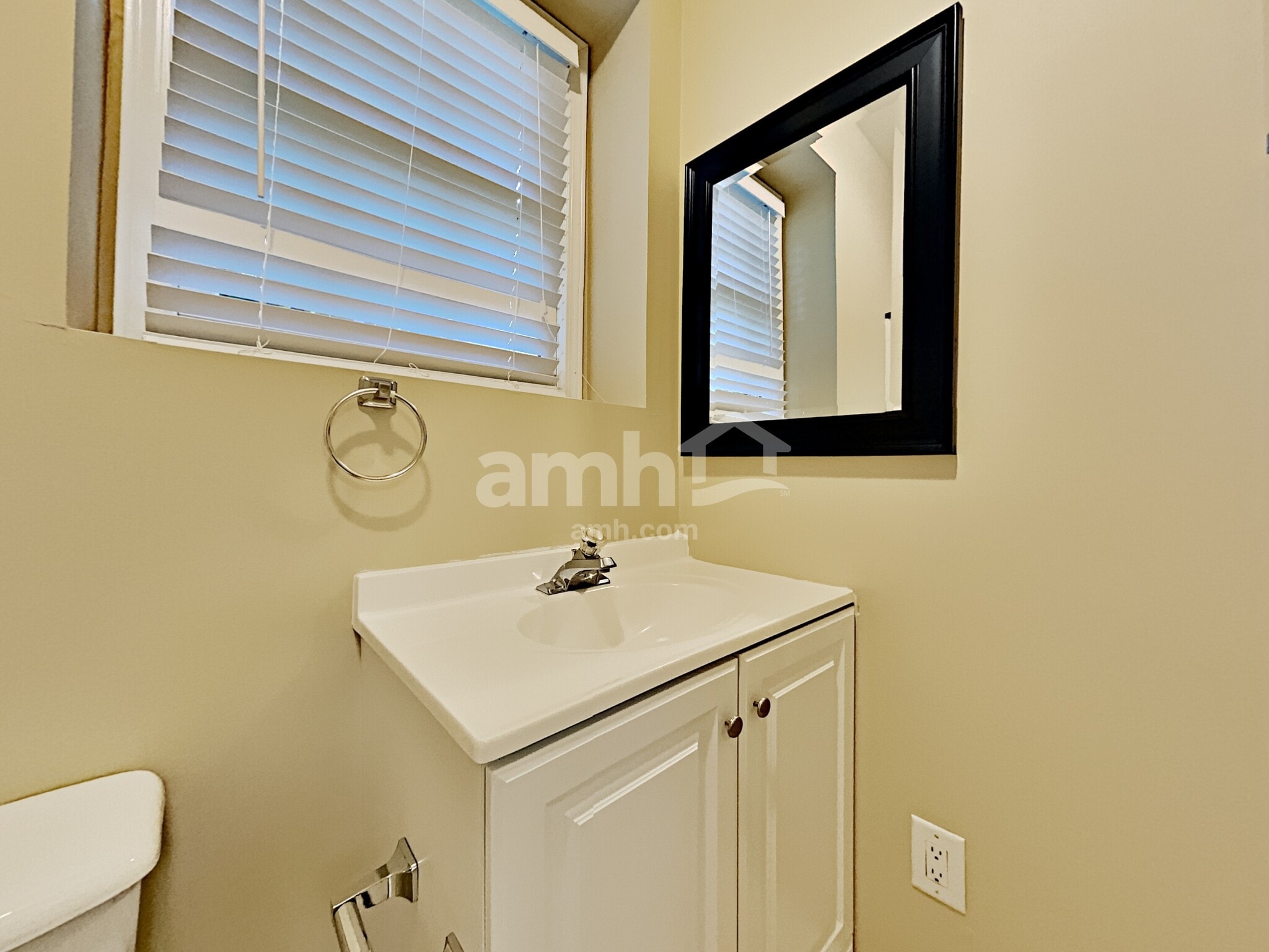 Building Photo - 6261 Sharpsburg Ct NW