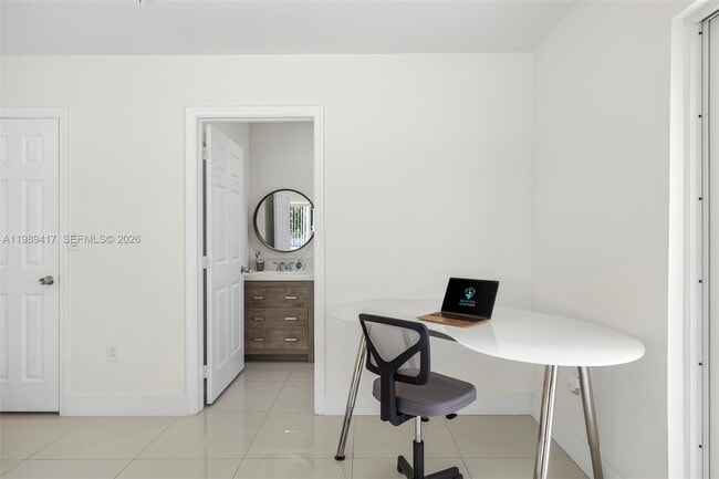 Building Photo - 1924 SW 20th St