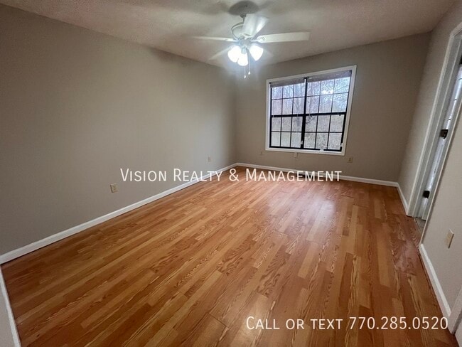 Building Photo - 60 Bagwell Rd