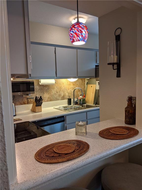 Building Photo - 3000 Guadalupe St