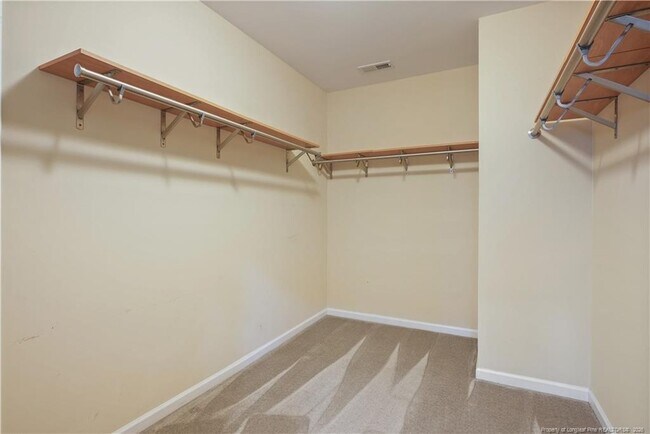 Building Photo - 415 Highgrove Dr