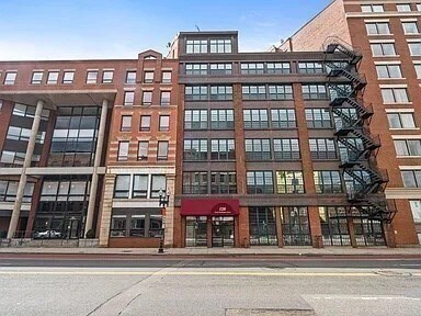 Building Photo - 126 N Washington St