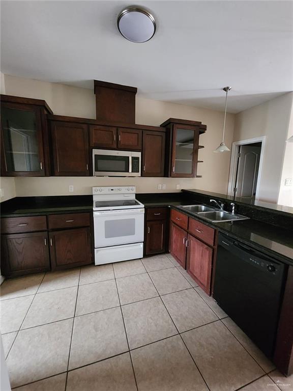 Building Photo - 3702 S Embassy Ave