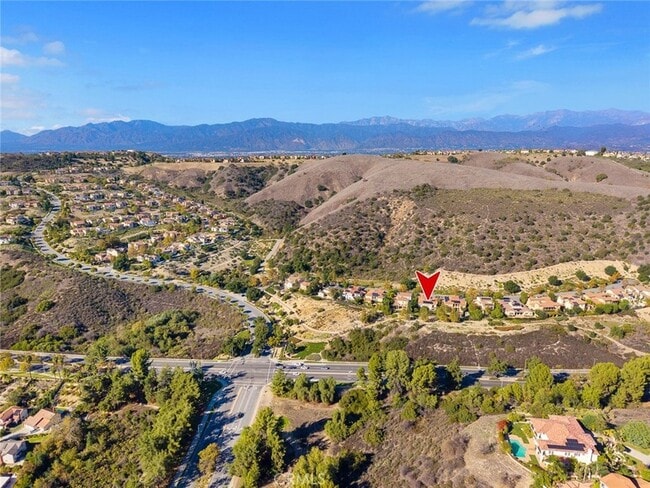 Building Photo - 19668 Three Oaks Ln