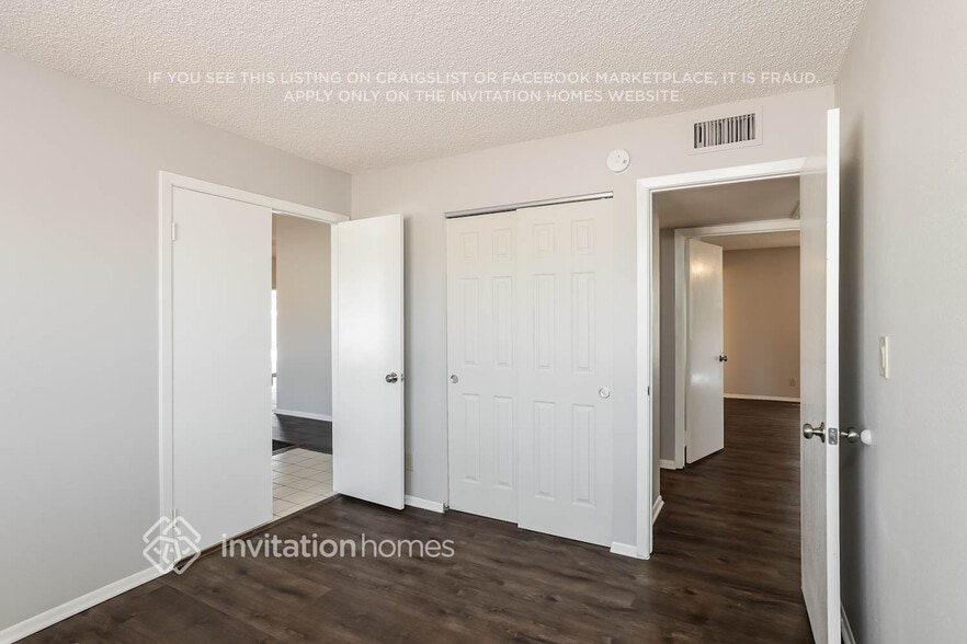 Building Photo - 14426 North 42nd Pl