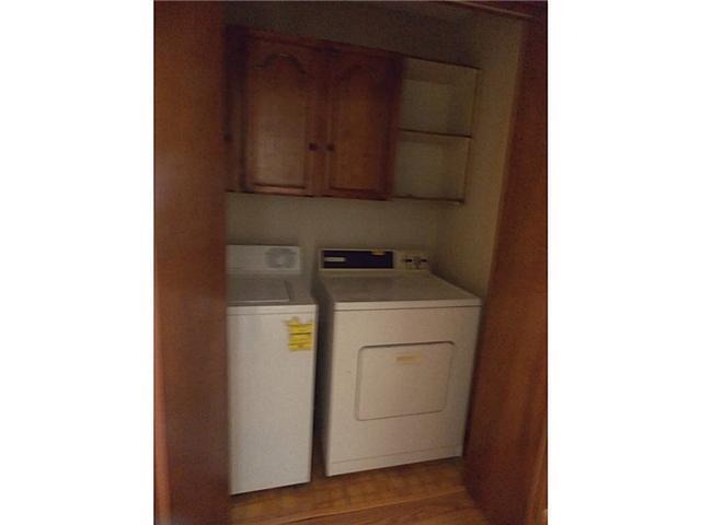 Building Photo - 504 E University Ave