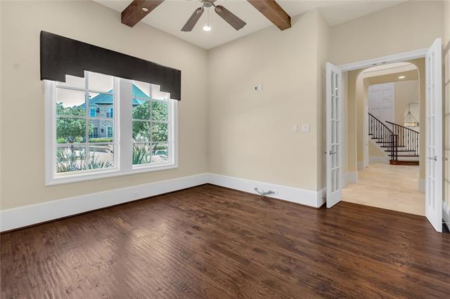 Building Photo - 3759 Broadmoor Way
