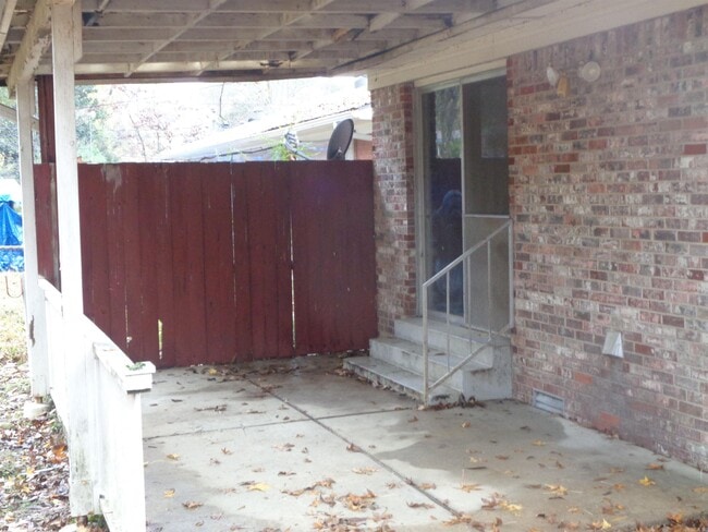 Building Photo - 9209 Clover Hl Rd