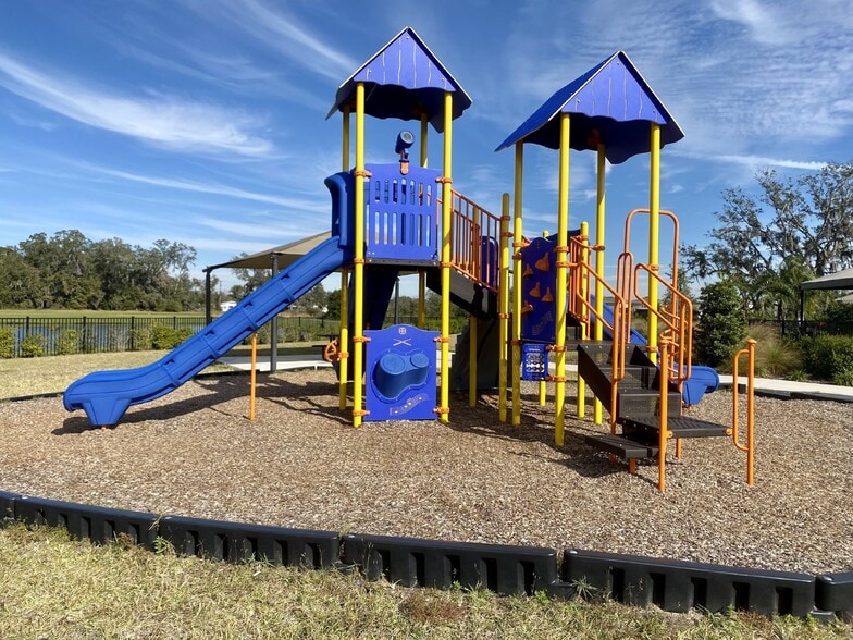 Building Photo - 33367 Apricot Tree Ct