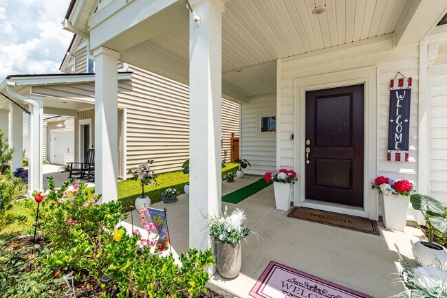 Building Photo - 3 Bedroom, 2 Bathroom Home in Sweetgrass - Summerville