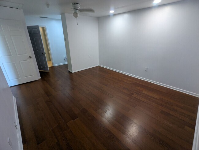Building Photo - For Rent: 4 Bedroom, 3  Bathroom, Office/Den, Sunroom/Florida room, Large Shed, Huge backyard