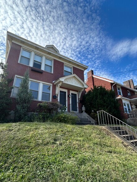 Welcome to 376 S. Evaline - 376 S Evaline St