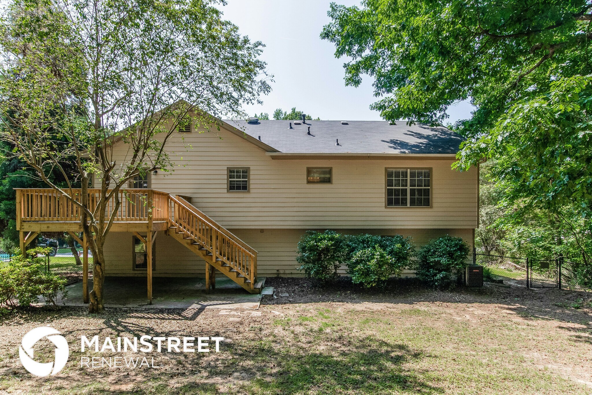 Building Photo - 2180 Castle Royale Dr