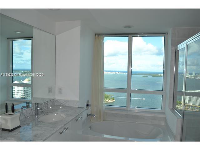 Building Photo - 951 Brickell Ave