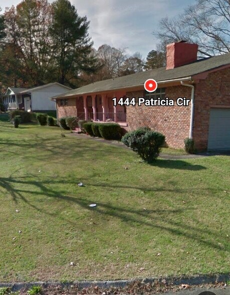Building Photo - 1444 Patricia Cir