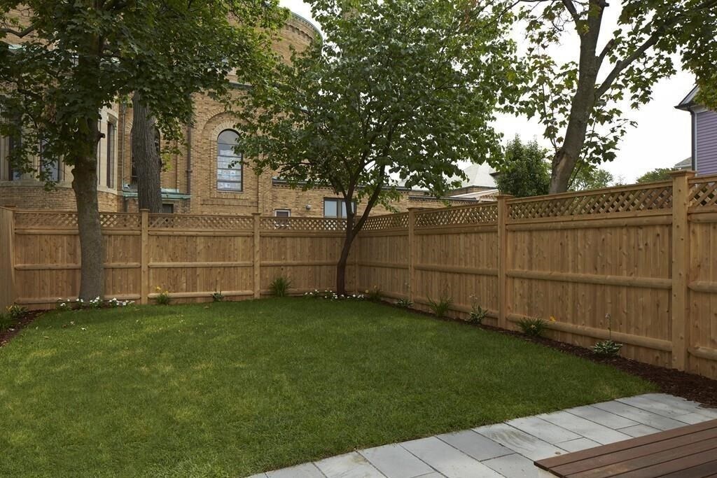 Building Photo - 12 Sargent St