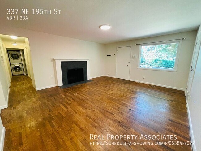 Building Photo - 337 NE 195th St