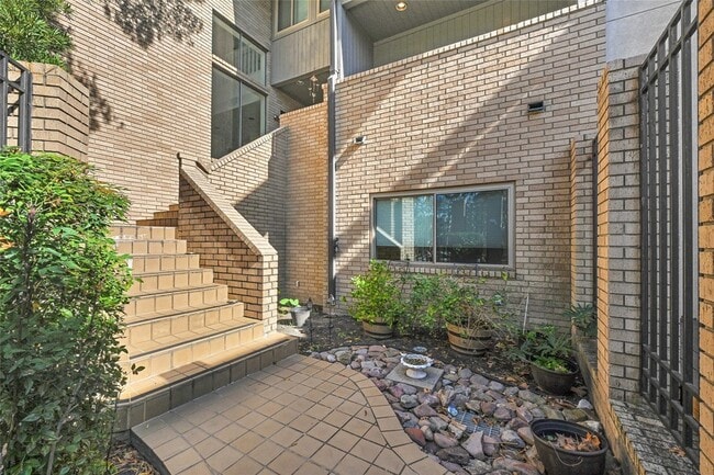 Building Photo - 43 Legend Ln