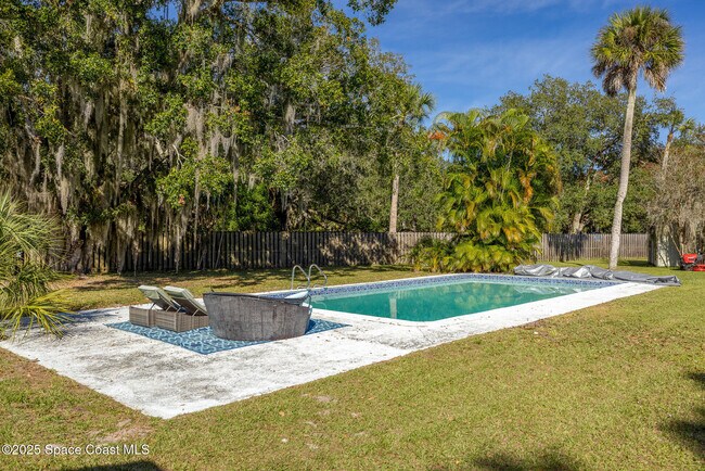 Building Photo - 1274 Cimarron Cir NE