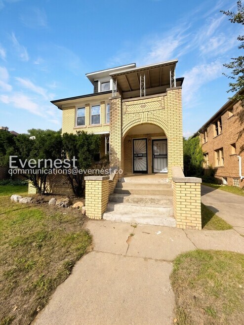 Building Photo - 15093 Petoskey Ave