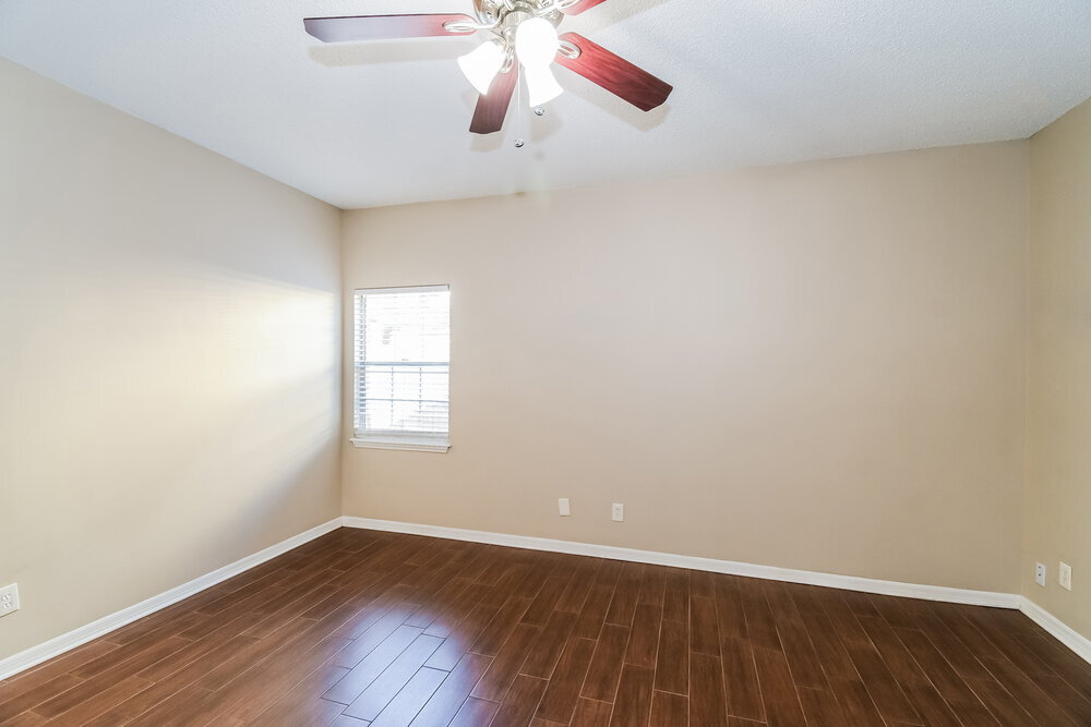 Building Photo - 8895 Chambore Dr