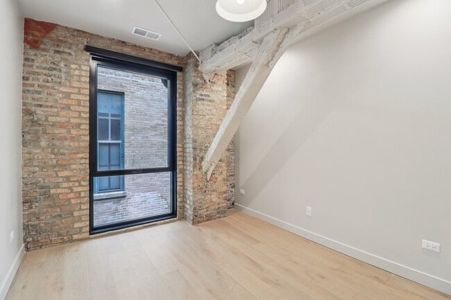 Building Photo - 1706 Sherman Ave