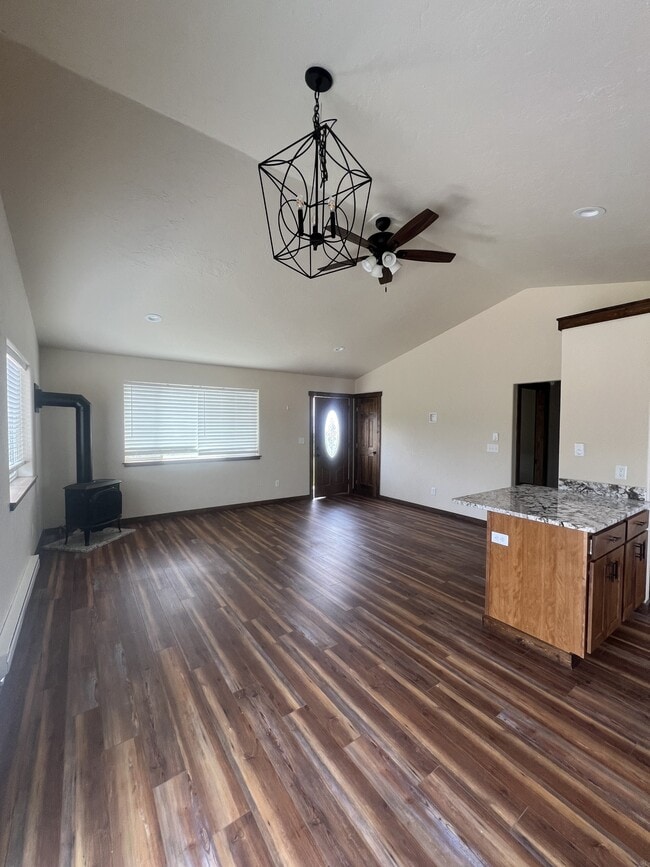 Building Photo - 5584 Windy Ridge Dr