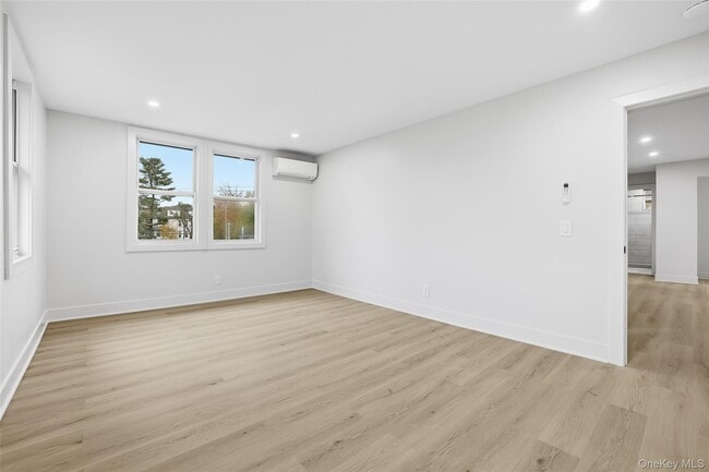 Building Photo - 36 Dunwoodie St