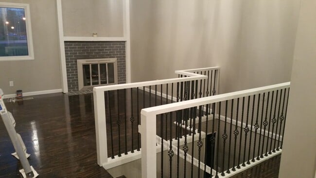 Building Photo - 135 E Ritter St