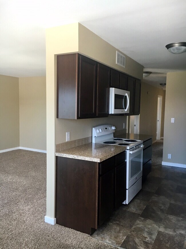 Interior Photo - 18-09: 1020 11th Street