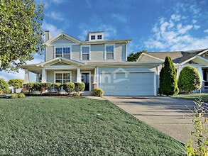 Building Photo - 2901 Summer Hollow Ct