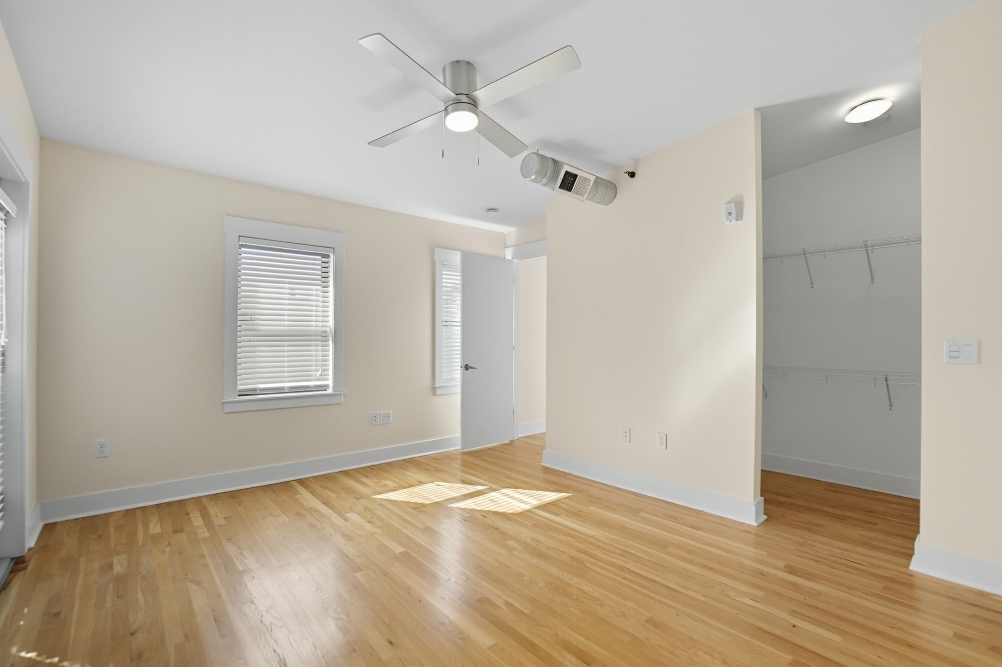 Building Photo - 1412 Republic St