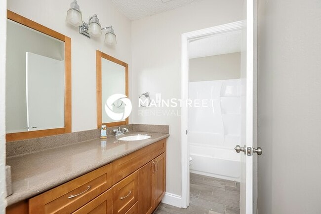 Building Photo - 3 Bedroom Pet-Friendly Home in Fort Worth, TX with Main Street Renewal